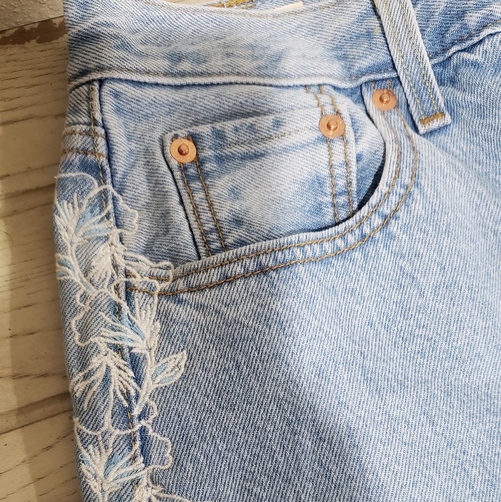 Levi's Deconstructed Skirt - Picture 5 of 7